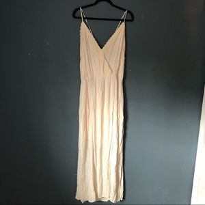 Plus Dress w. Lace Trimming in Cream